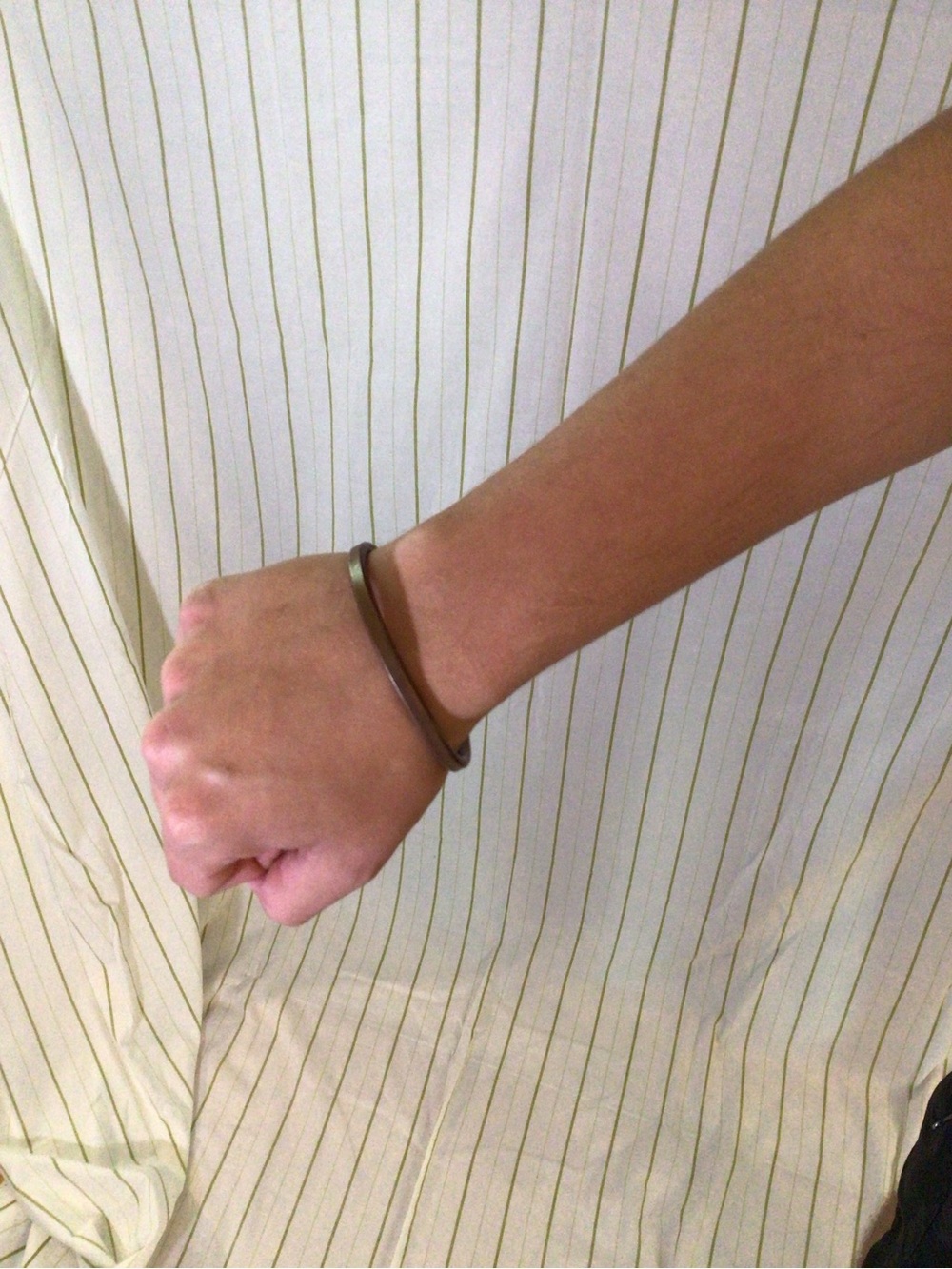 Minimalist Men’s Slim Metal Bracelet in Brown